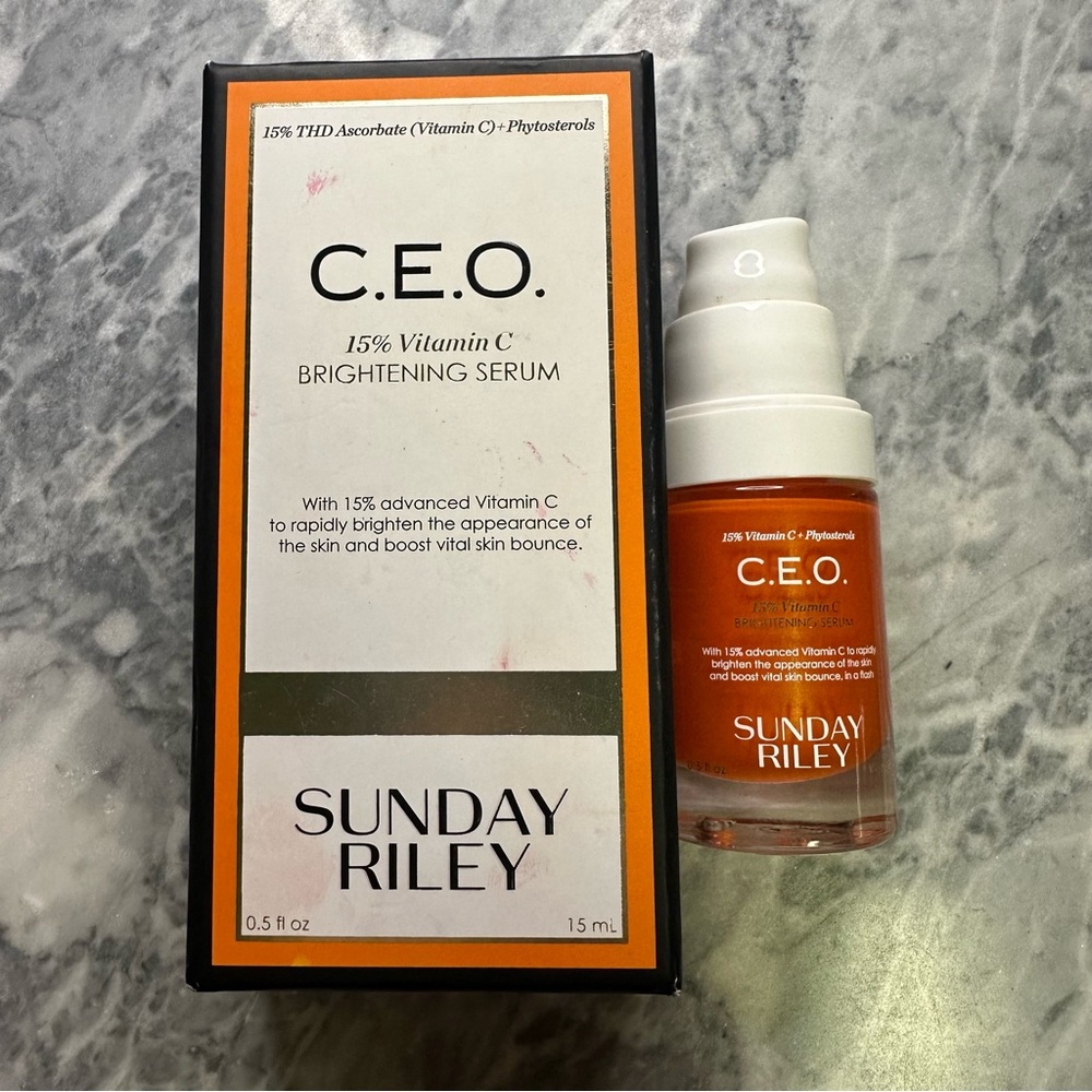 Sunday‎ Riley CEO Brightening Serum